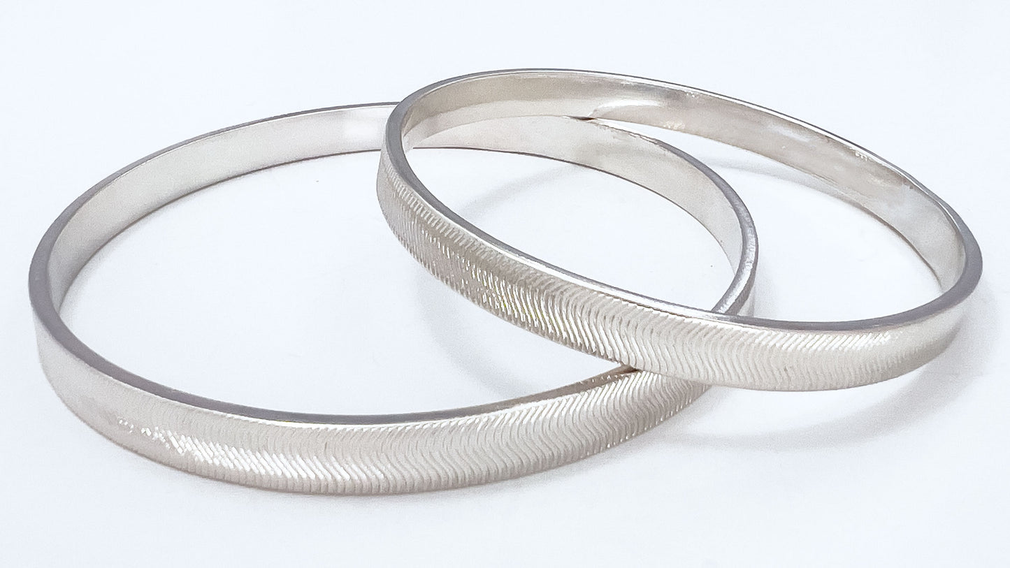 Shimmer Silver Bangle