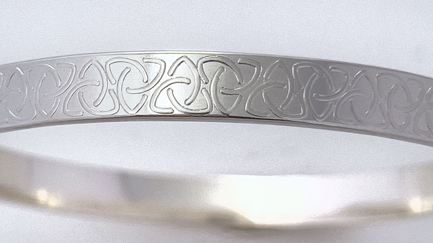 Trinity Knot Silver Bangle