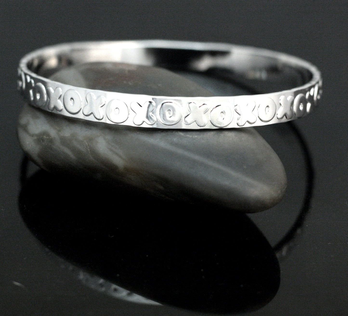 XO's Bangle