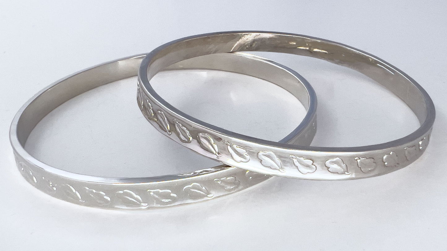 Oak Leaves Silver Bangle